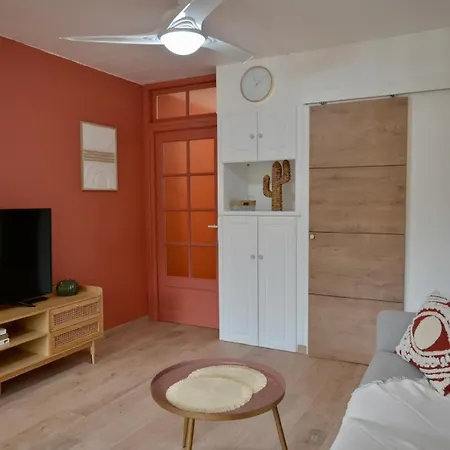 Apartment Coquet Grau Du Roi *